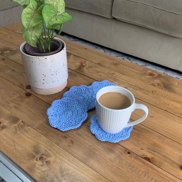 Crochet flower coasters - Picture 2 of 2
